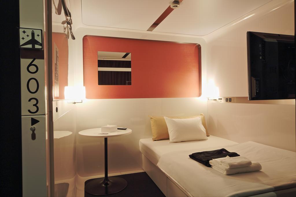First Cabin Shinbashi Atagoyama Tōkyō Chambre photo